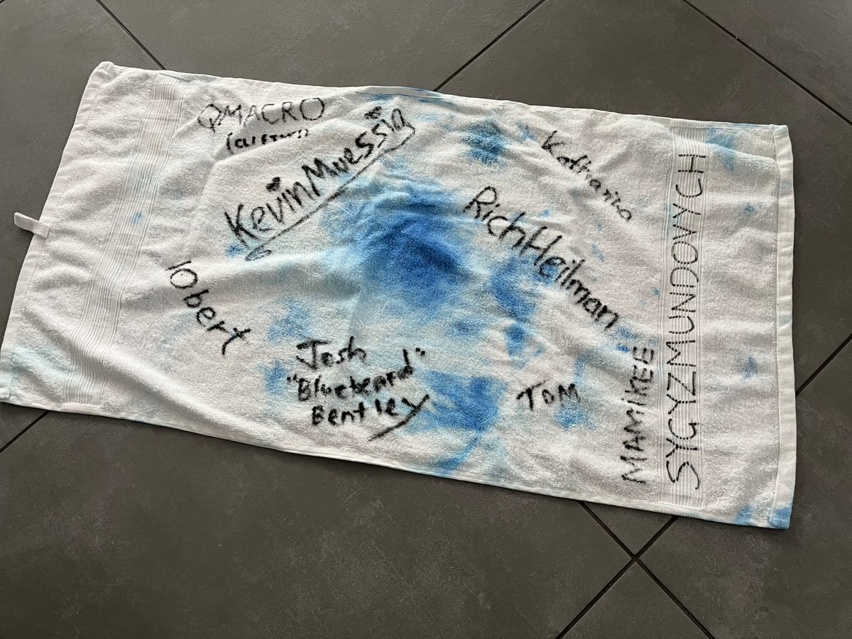 My new #towel from #SAPTechEd #Devtoberfest just arrived a few minutes ago 😀✌️ Thank you <a href="/thomas_jung/">Thomas Jung</a>  and <a href="/SAPdevs/">SAP Developers</a> Advocates