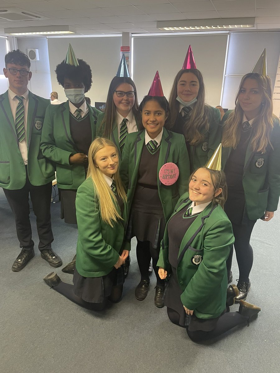 LismoreICT's tweet photo. Gracia Soares (12.36) celebrated her birthday in GCSE Digital Technology today with her classmates! Happy birthday Gracia - now back to work! 😉 🎉 https://t.co/sX9Sq7oeh2