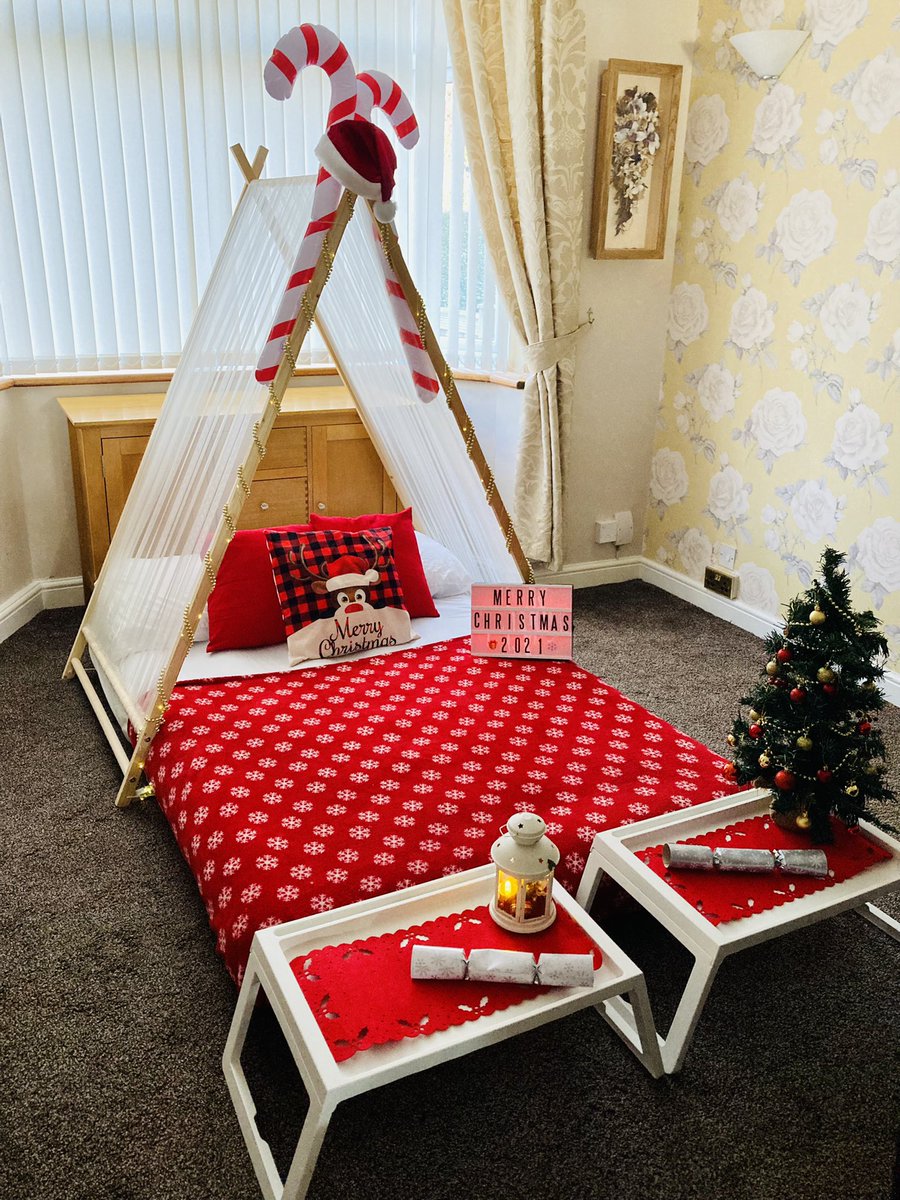 owler_night's tweet photo. #nightowlersleepovers #sleepoverexperiences #sleepovertents #sleepoverparty #sleepoversquad #sleepvergoals #celebrations #Christmas #christmasiscoming #ChristmasCountdown #Christmas2021 #Christmasparty #Santa #Birmingham #WestMidland https://t.co/kBFGTrQ3nV