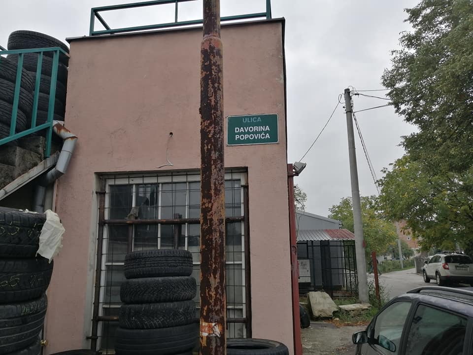 AdiSarajlic's tweet photo. Ono kad Pjevacu das ulicu tamo gdje nikad nogom nije krocio
#Butmir #Sarajevo https://t.co/dnoVUkoNOu
