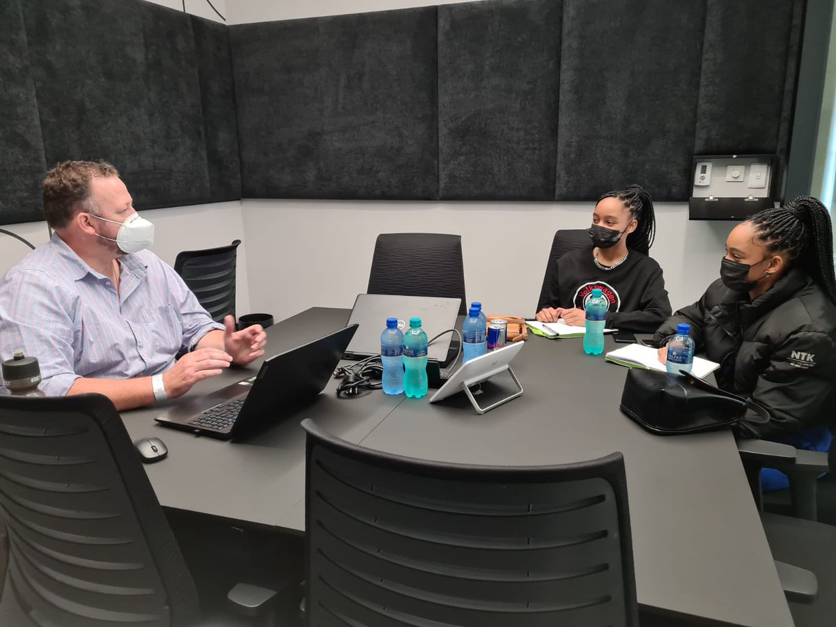 NTTDATAMEA's tweet photo. Eric from #Building20 meeting with our local #RedBullBasement winners to work together on crafting the perfect pitch for the global finals of the @redbull Basement event. We wish them the very best for the global finals in December!! ๐ @RedBullZA https://t.co/8Kyo2Epwvo