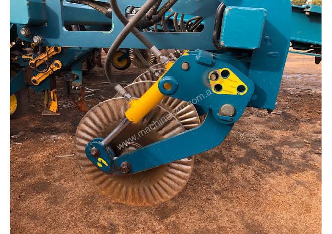 Coulters are they as good as they sound? How do they go on rocks? Is the trash flow twice as good? Flat vs Ribbed what’s the go? #ausplow #equalizer #seeding