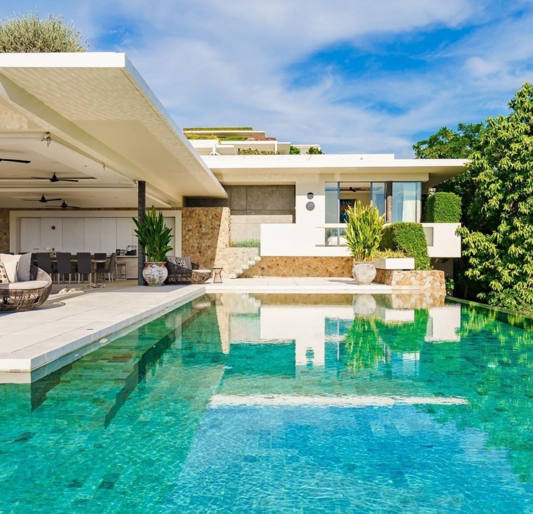 Master bedroom of Villa 26, ‘Sabaidee’!

Sabaidee in Thai means ‘to be well’, ‘to be happy’, ‘to feel comfortable’. If someone asks you how you are “Sabaidee Mai?” you can answer “Sabaidee Krup” (m) or “Sabaidee Ka” (f) For enquiries, email reservations@samujana.com
#thailand