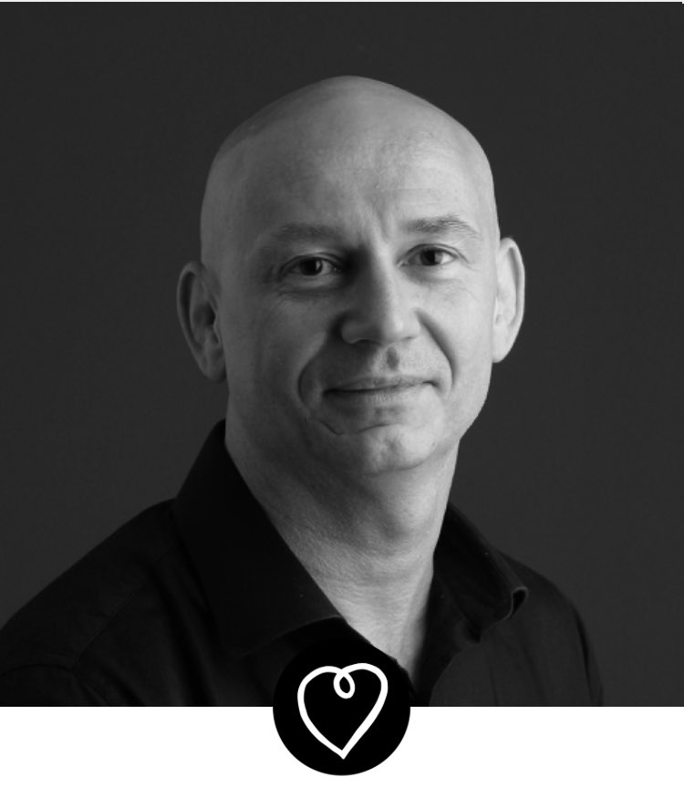 TmarcoH's tweet image. You know how much I owe you. Good bye my dear friend, you will be always in my heart bit.ly/3nUfDLD In loving memory of Darren Long, 1967-2021 via @SCMPgraphics #DarrenLong #obituary #SCMPgraphics 💔