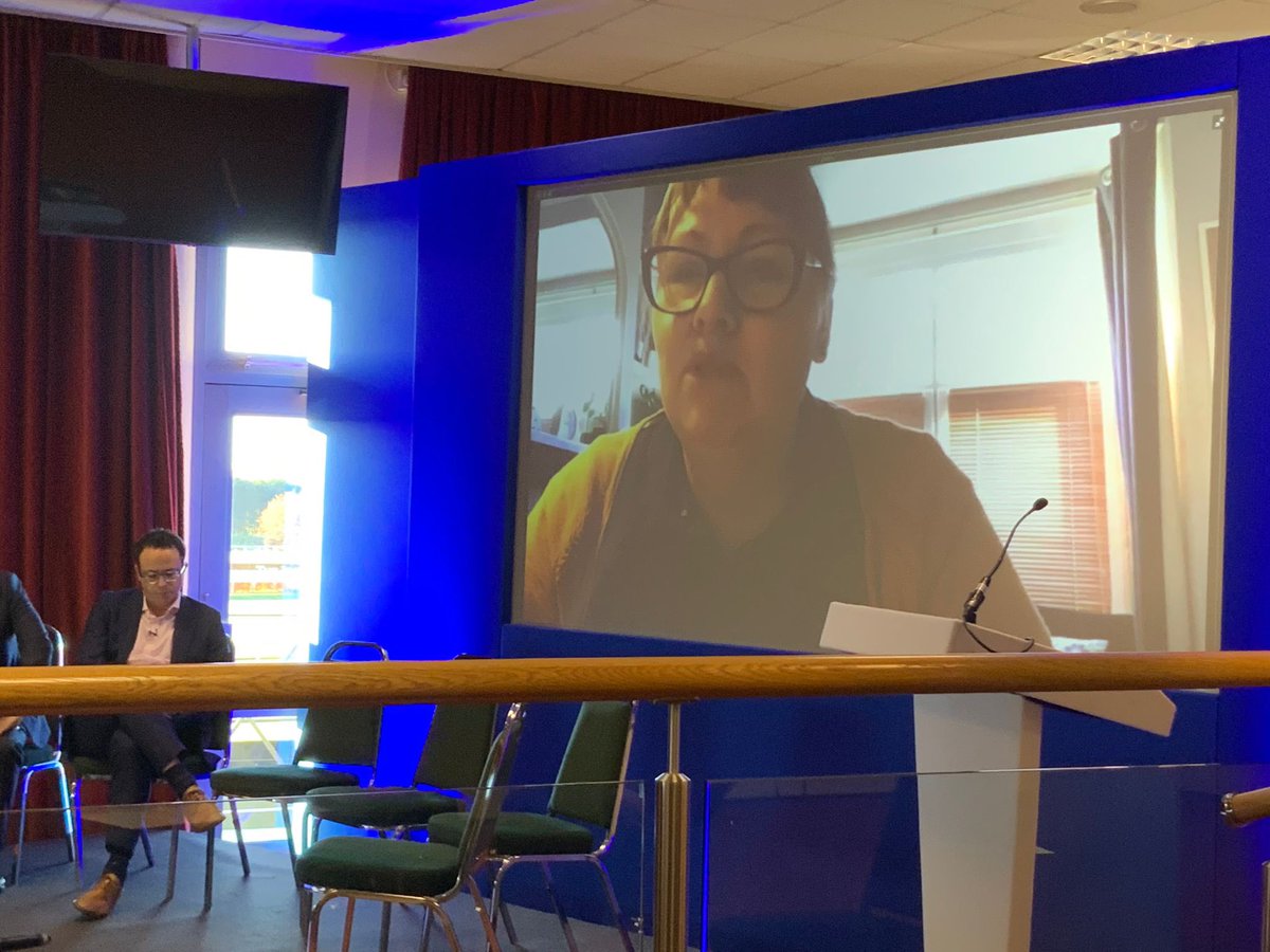 DrRajivsankar's tweet photo. @SarahWorsnop #heartfailure patient expert educator from @pumpinghearts kickstarted the sessions with her own impactful story about adverse outcomes of delayed HF diagnosis,need for early diagnosis & better awareness that HF can also affect young #BEATHF #OneSimpleBloodTest https://t.co/W0QVRBaqcA