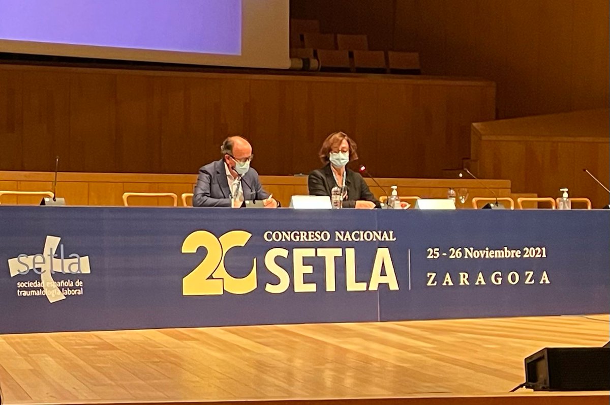 MutuaUniversal's tweet photo. ✅ Es el turno para nuestra compañera la Dra. M.ª Victoria Ruiz modera en estos momentos las Comunicaciones libres de médicos asistenciales del @SETLA11.
#SETLA2021 https://t.co/mF8ENkwZbD