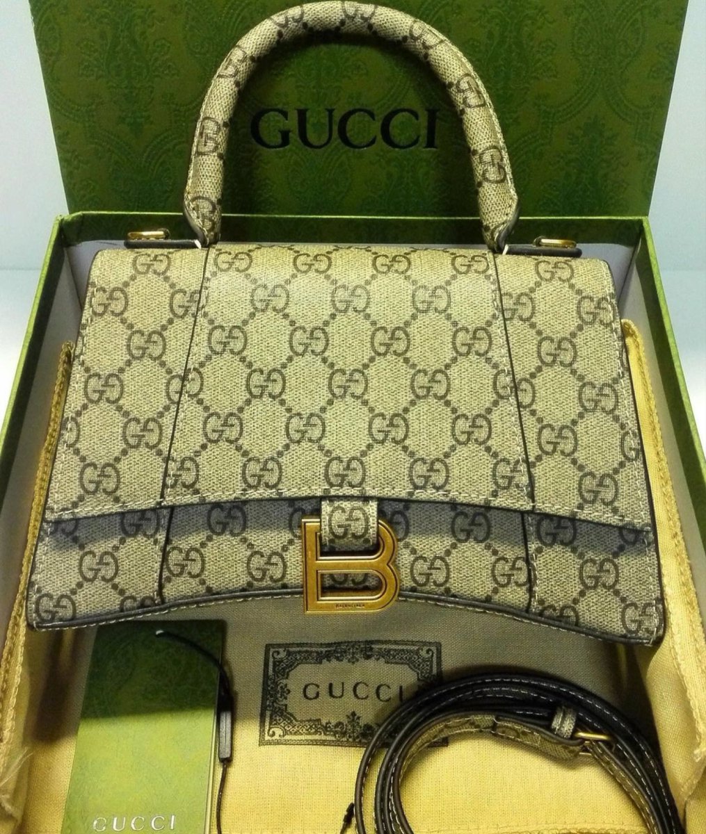 204Fashion's tweet photo. Gucci x Balenciaga https://t.co/pw1dCbU9m8