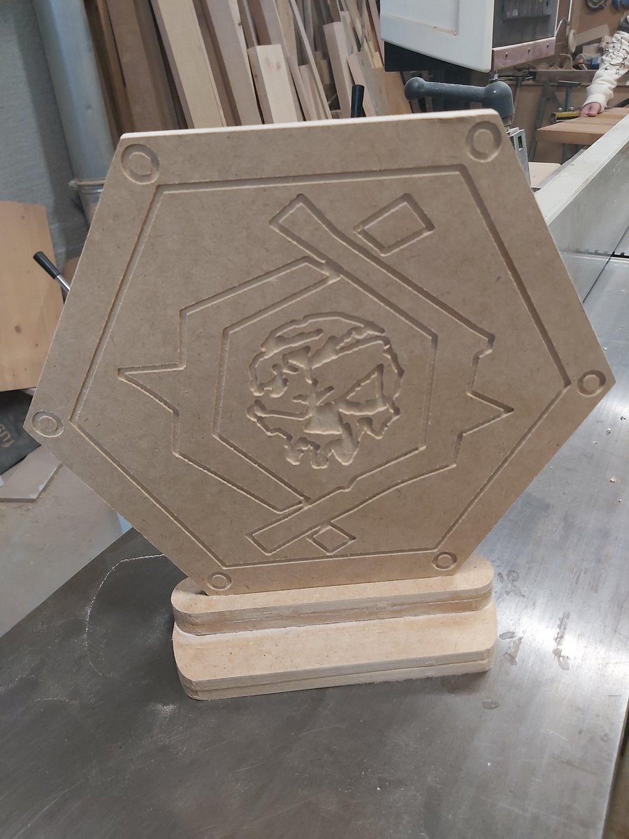 garikhin_play's tweet photo. El Trofeo de las Leyendas de @LeyendasdeSOT
@LeyendasdeSOT @Justwld #work #woodworkingproject #controlnumerico #design https://t.co/qaWhT5C1ED
