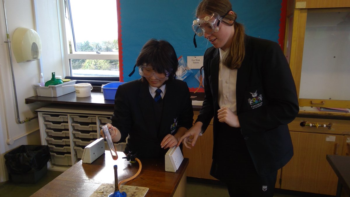 FANsciencedept's tweet photo. great work by year 10 extracting copper from copper oxide. https://t.co/wLFp1FJM4b