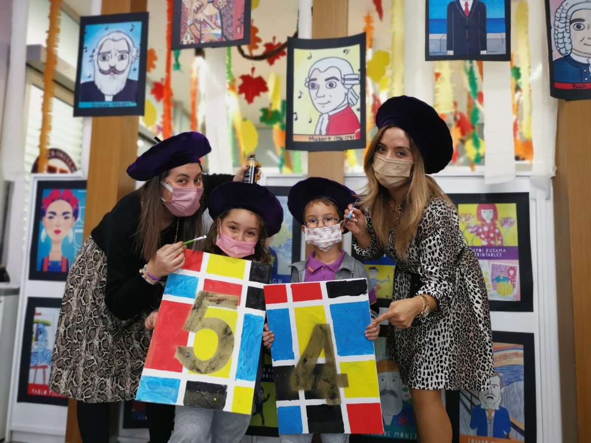 Uğurlu ressamlarımızdan “54. yılımıza özel çalışmalar” 💜🤍🧡 Doğum günümüz kutlu olsun 🎊🎉
#TuerkiyeninUğuru54Yasında 
<a href="/UgurOkullari/">Uğur Okulları</a> 
<a href="/EnverYucel/">EnverYucel</a> 
<a href="/nilcicek/">Nil Çiçek</a> 
<a href="/ardaergez/">Arda ERGEZ</a> 
<a href="/Gulinsinan/">Gülinsinan</a> 
<a href="/ozleyis_yalcin/">Özleyiş Yalçın</a>