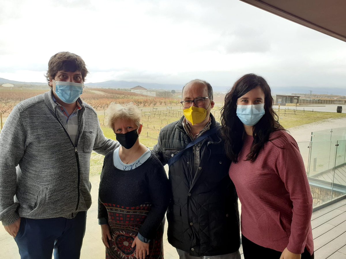 PLENALARIOJA's tweet image. Hemos participado en un encuentro muy especial
para @PLENALARIOJA 
Hemos estado en @ziniobodegas
con nuestros cómplices @CticCita
que han presentado el proyecto:
'Somos empresa Cómplice.
Desarrollo de nuevos productos adaptados
a personas con discapacidad intelectual'.
Gracias