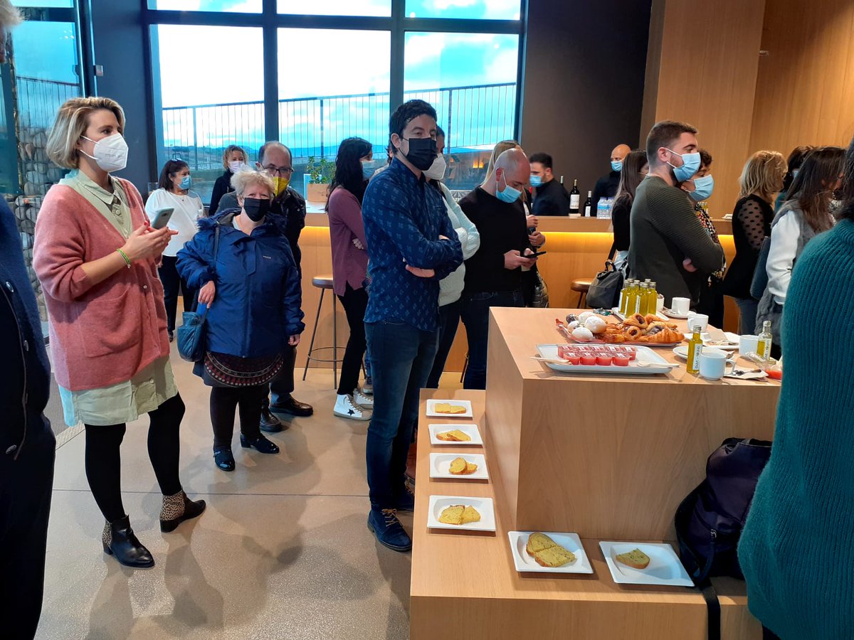 PLENALARIOJA's tweet image. Hemos participado en un encuentro muy especial
para @PLENALARIOJA 
Hemos estado en @ziniobodegas
con nuestros cómplices @CticCita
que han presentado el proyecto:
'Somos empresa Cómplice.
Desarrollo de nuevos productos adaptados
a personas con discapacidad intelectual'.
Gracias