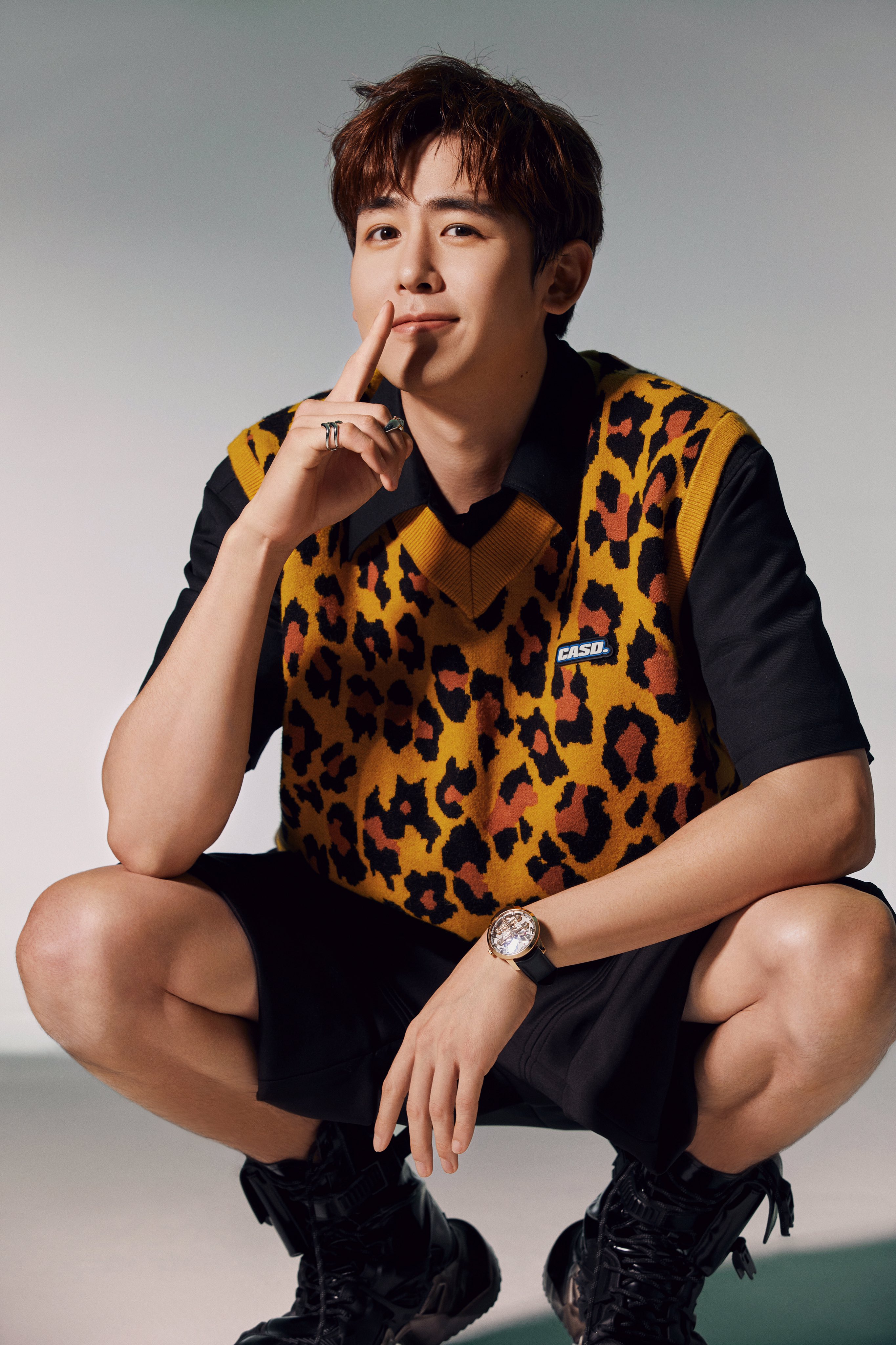 Twitter 上的nichkhunpics："Nichkhun for Tops Magazine China 🐆 #2PM #NICHKHUN  #TopsMagazine https://t.co/rdFOwAMHvE" / Twitter