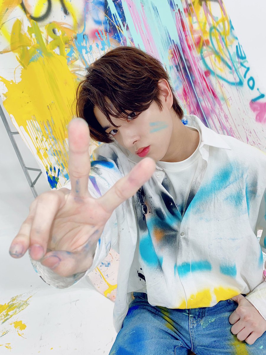 เล่นอะมาคะเนี่ย แก้มเลอะแย้ว🐶