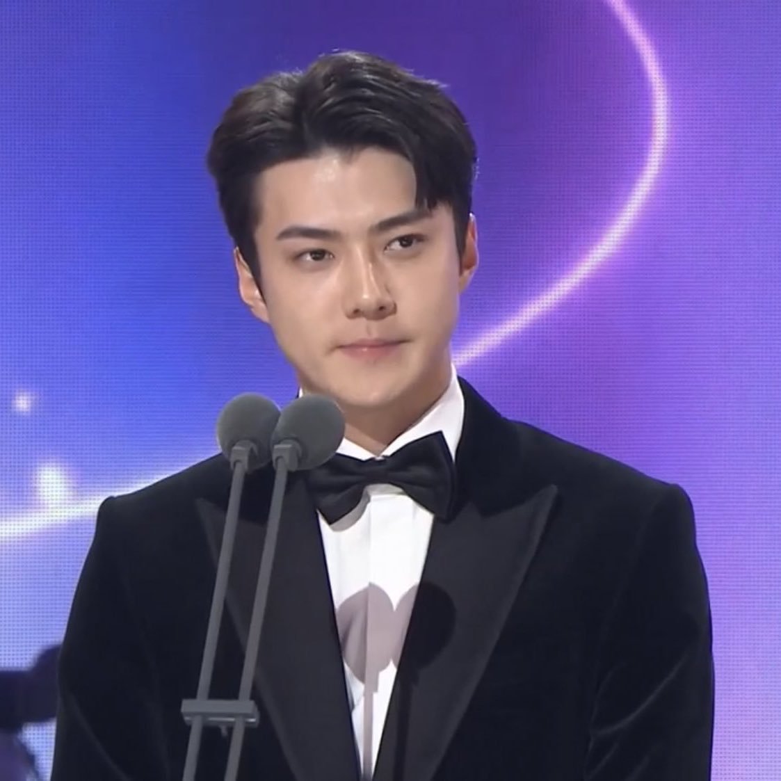 oasisminseok_'s tweet photo. como brillas oh sehun, sos lo mas hermoso https://t.co/9mbsJdOjo0