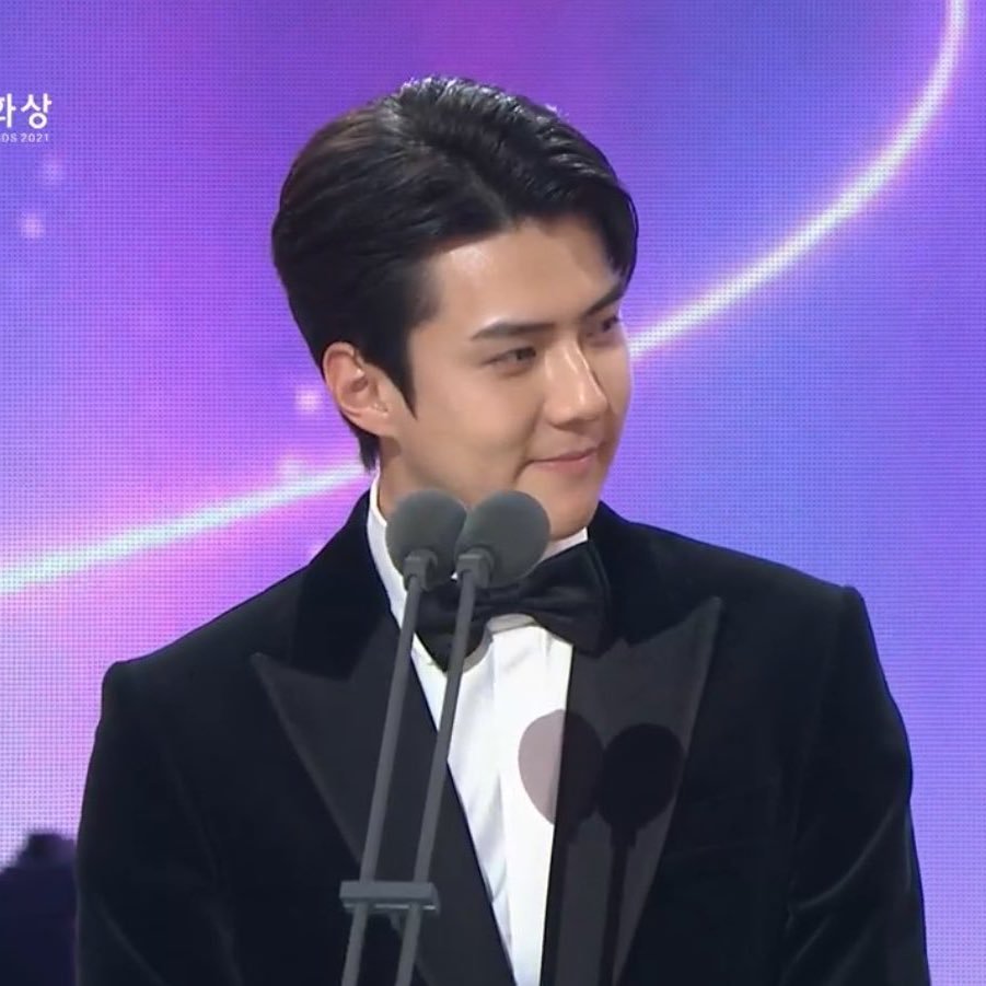 oasisminseok_'s tweet photo. como brillas oh sehun, sos lo mas hermoso https://t.co/9mbsJdOjo0