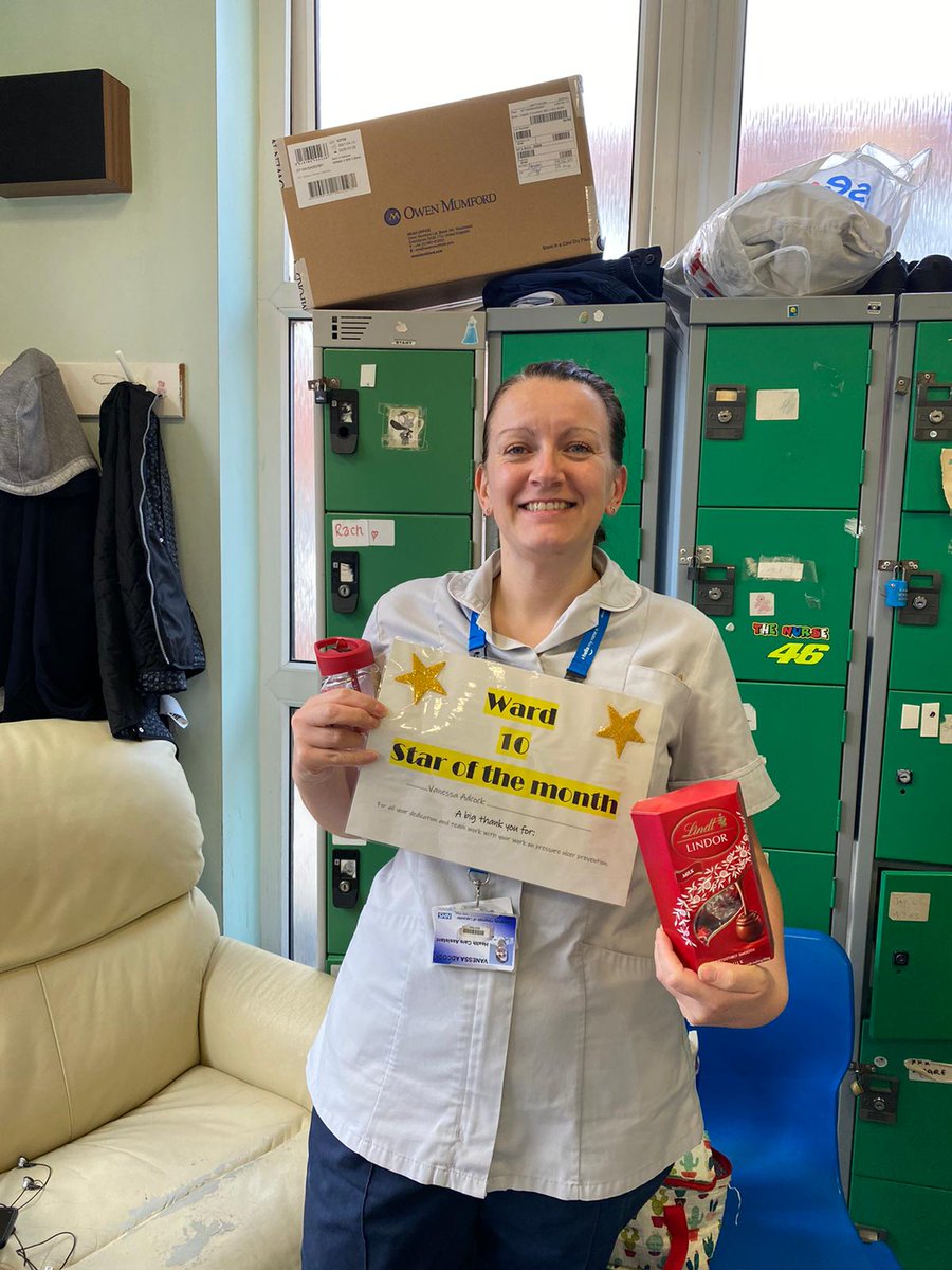10Lgh's tweet photo. Well done Vanessa. ⭐ of the month for her hard work and commitment to pressure ulcer care and going out of her way to find a lost relative! 👏🙌 #Team10 https://t.co/dPt5gAqgMV