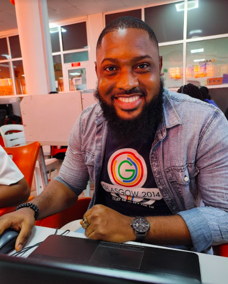 Jumia_Group's tweet photo. Jumia #Nigeria is working hard today to deliver happiness to our consumers during this #JumiaBlackFriday #BlackFriday #WorkHardDanceHard https://t.co/NBc6IdghV3