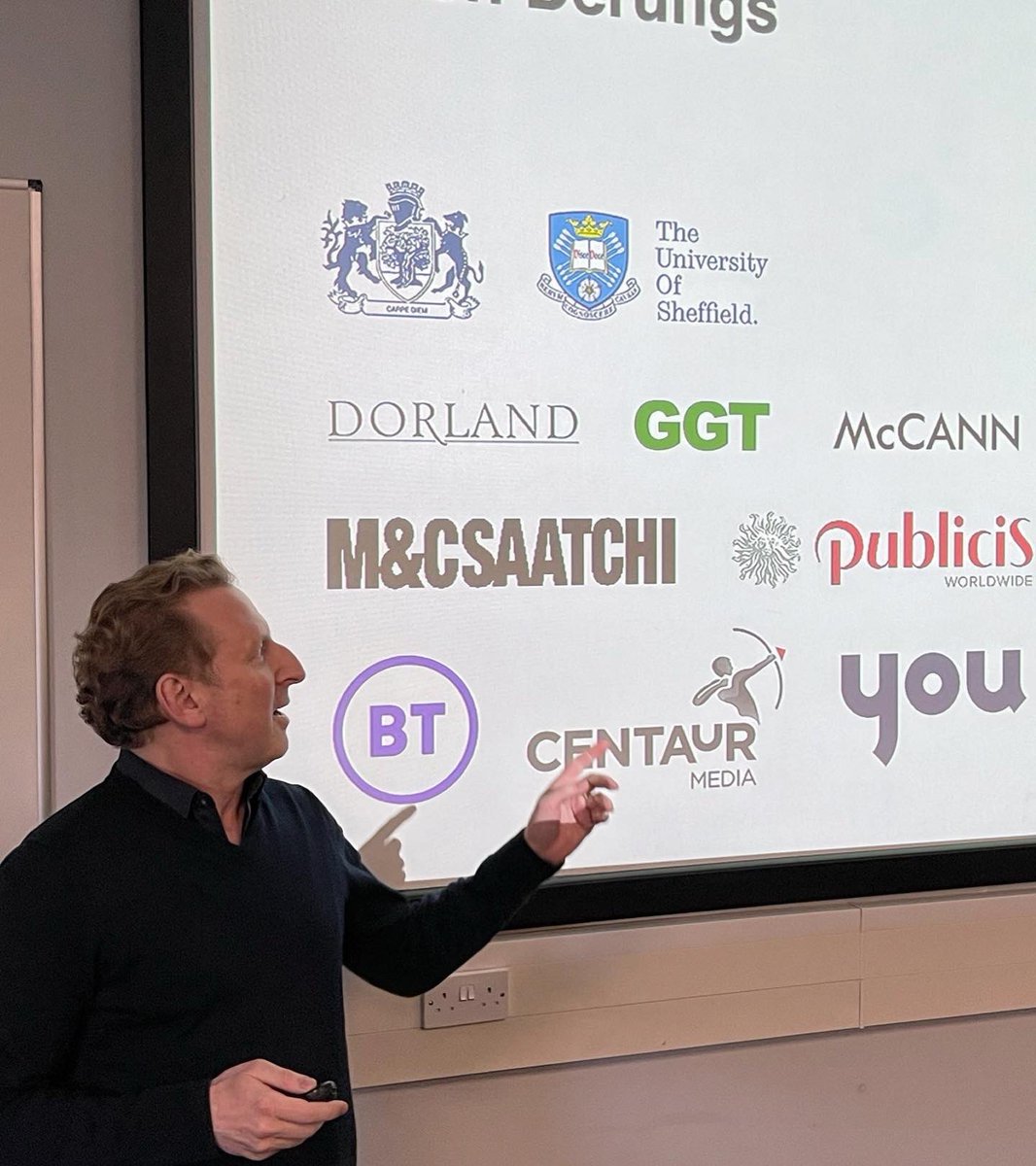 pradvuow's tweet photo. @SimeyD simon Derungs Advertising guru and head of client services at full service YOU agency in London. Inspires our #pradv students in all that’s great about #advertising .
.
.
#pr #madmen #historyofadvertising #youagency #london #londonlife #studentlife https://t.co/YsTDKo0n1P