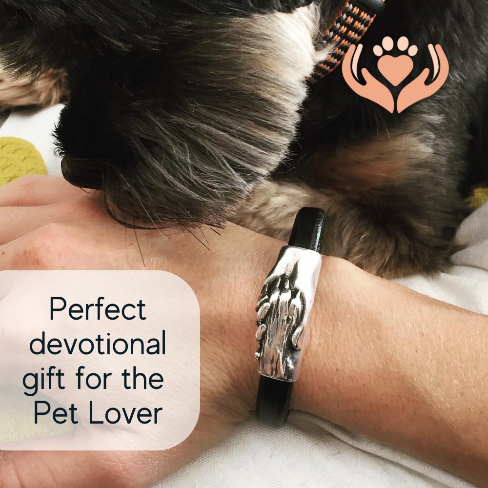 Handpawproject's tweet photo. Hand &amp; Paw Bracelets - The Perfect Devotional Gift for the Pet Lover... ⁠
⁠
Check out our Black Friday Sale and save 15%... the perfect time to buy:⁠
⁠
https://t.co/2KepC41IJA⁠
⁠ https://t.co/nHApjVCqBq