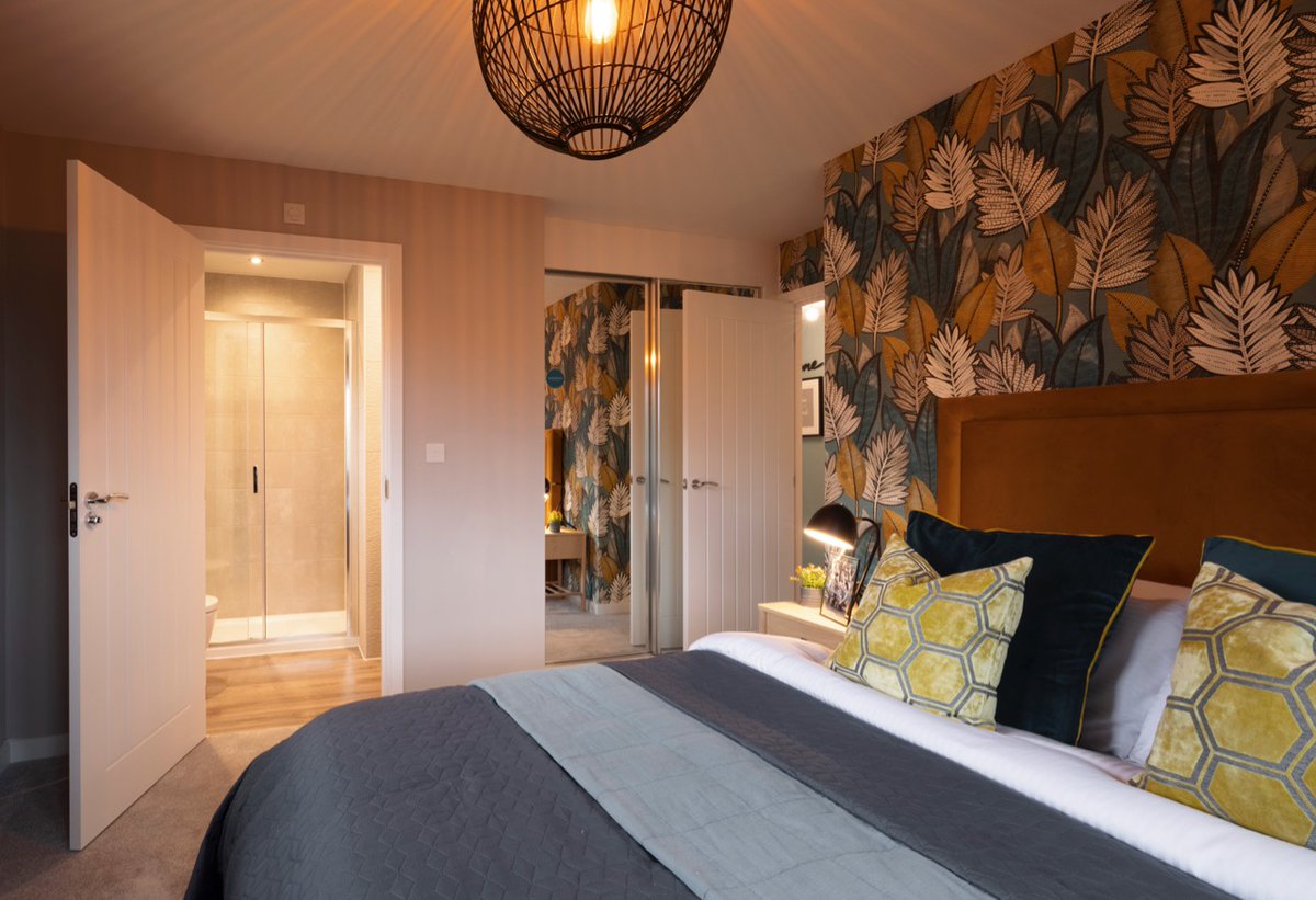MillerHomesUK's tweet photo. Last week, we gave you a tour of our Oakwood show home at The Calders in #Cliviger... Now we think it’s time to show the quirky and bold designs running through our lovely Eaton show home... Which was your favourite? 🍊

https://t.co/B1EnPDGw0c https://t.co/w2y5gKntk4