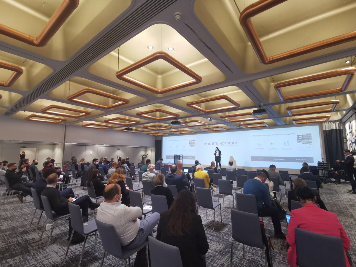 Block.IS tweet media