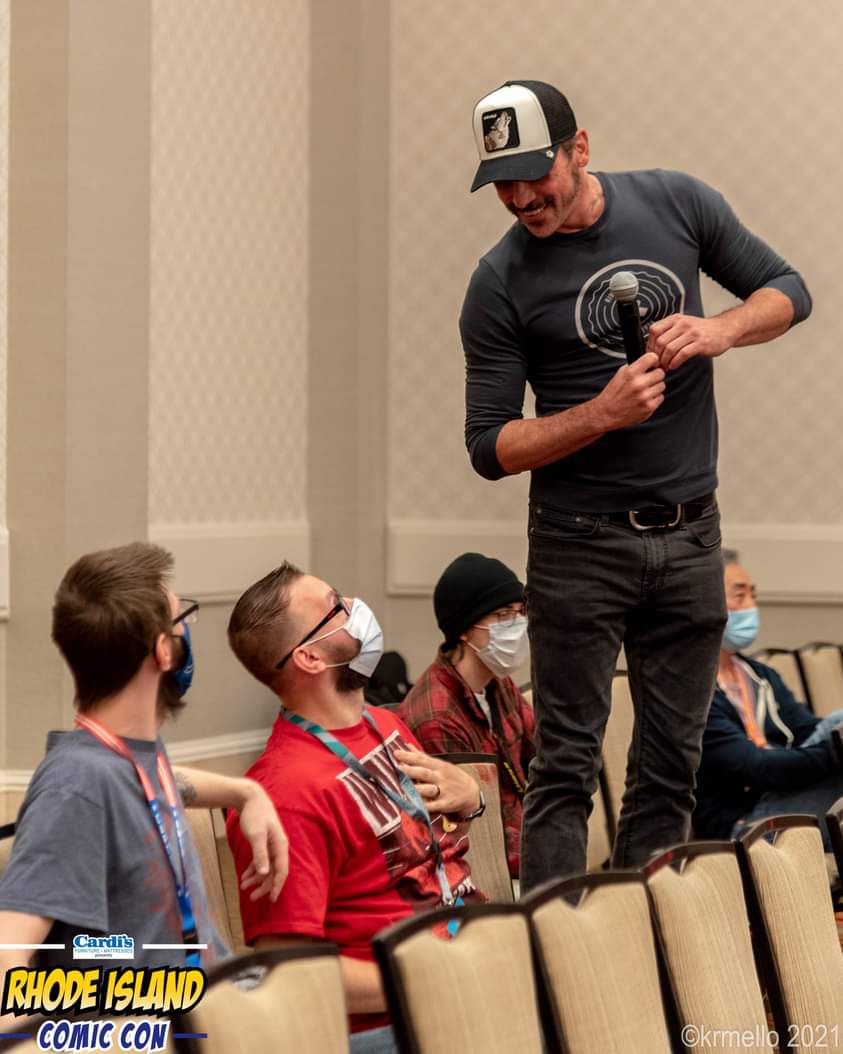 j4yyftw's tweet photo. Look at your partner the way @RealSkeetUlrich looks at me. 

🤣🤣 @ricomiccon https://t.co/CmG6o0S0Df