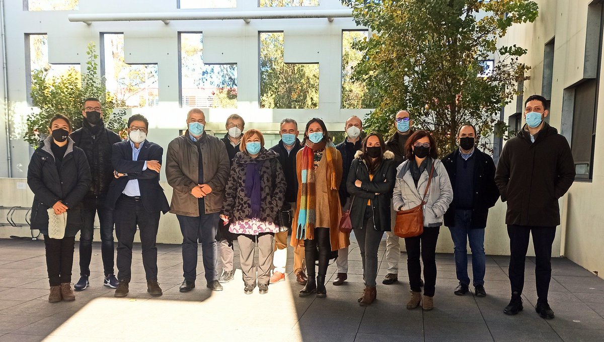 NanoB2A_group's tweet image. Empezamos #PHITBAC! El ambicioso proyecto de investigación que revolucionará el diagnóstico y terapia de infecciones bacterianas 🦠🏥. Colaboración entre:
@icn2nano @CNB_CSIC @VHIR_ @IMIM_research @aptusbiotech @biomedal