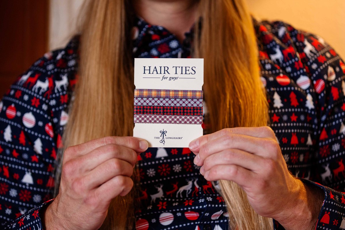 yolonghairs's tweet photo. Black Friday has RETURNED. Do yourself a favor and snag two free packs of Hair Ties for Guys for yourself or someone you love when you spend $50 or more. https://t.co/RFHmhtnuHu https://t.co/BhQGy9YrTh
