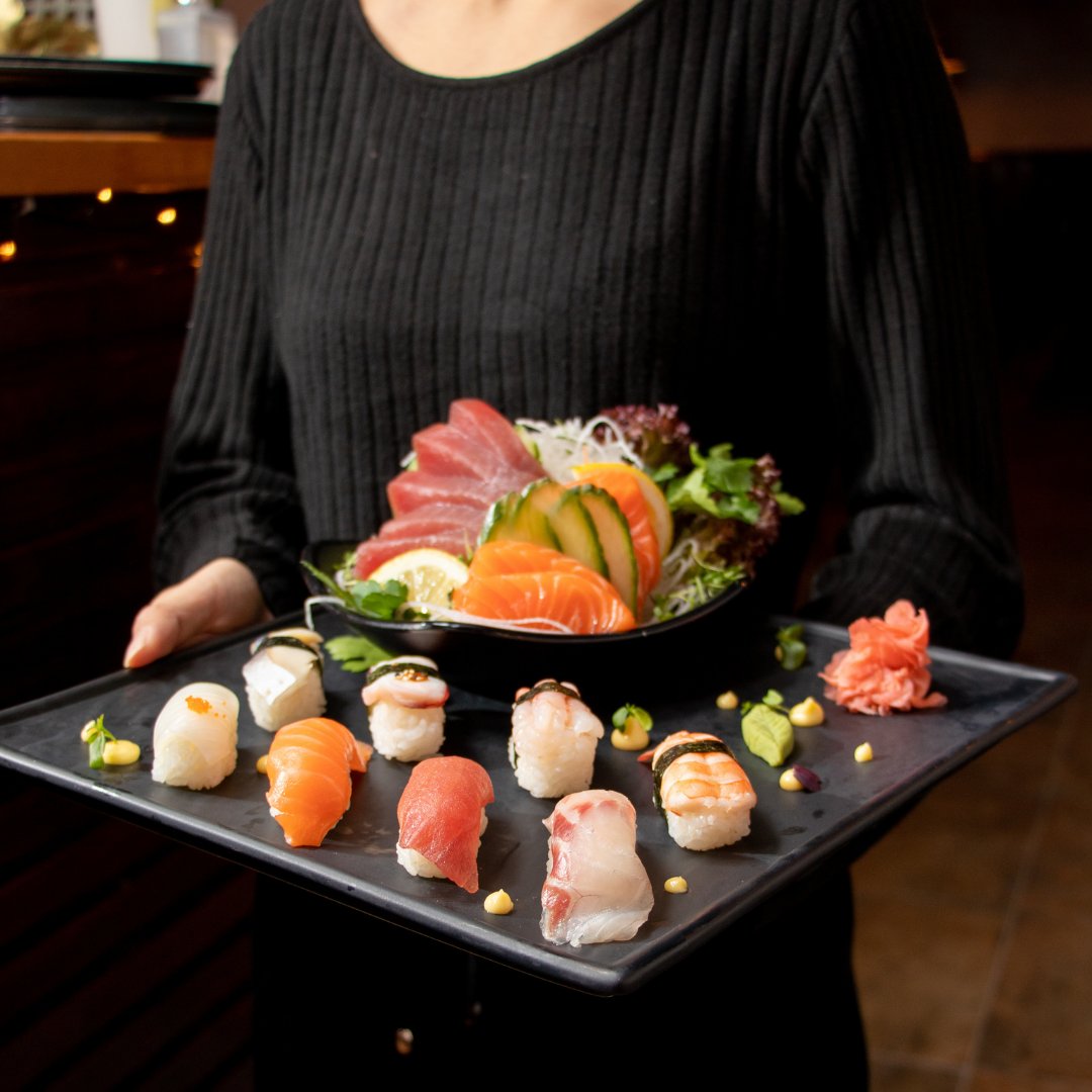 EatokyoCapel's tweet photo. Double-tap if you think this is one of the best-presented sushi plates you've ever seen 😧👏👏👏 Kudos to our amazing chefs! 🏆

#doubletap #best #presented #plate #kudos #amazing #chefs #skill #talent #EatokyoCapelStreet #Eatokyo #sushi #SushiDublin #Asianfood https://t.co/8MkIN8CcDx