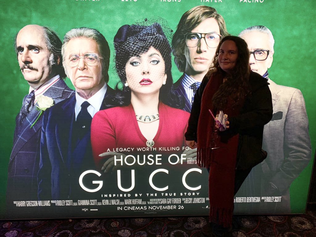 hausofrhiannon_'s tweet photo. Gucci time @ladygaga @HouseOfGucciMov #HouseOfGucci   
#LadyGaga  
#CasaGucci  
 #ハウスオブグッチ 
#LaCasaGucci  
#HouseOfGucciMovie  
#FatherSonAndHouseOfGucci     
#OurNameSweetie  
#TimeToTakeOutTheTrash  
#UnethicalButFair 
#IAmFair  
#ButImFair https://t.co/lP1I1nAvG1