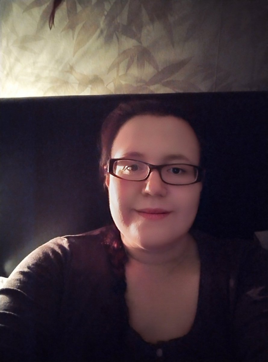 deadlygardener's tweet photo. #ThisIsGoth #EverydayGoth #ColdGoth #TiredGoth winter is hitting hard with the weather and I've a 12 hour shift tomorrow starting at 4am, please wish me luck https://t.co/tsuPpBHWdJ