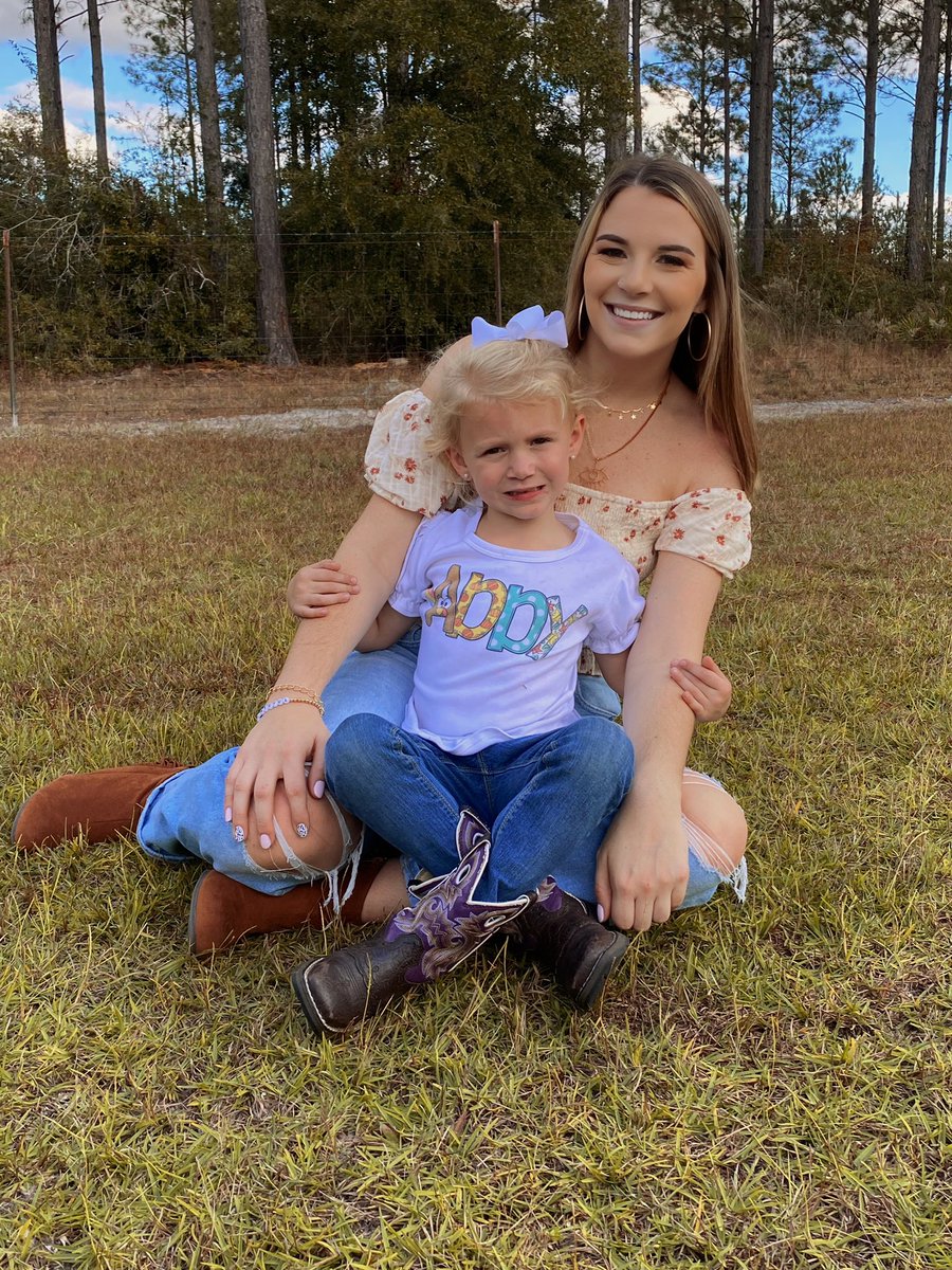 KyndallHope's tweet photo. 🧡😌 https://t.co/etRDnvqark