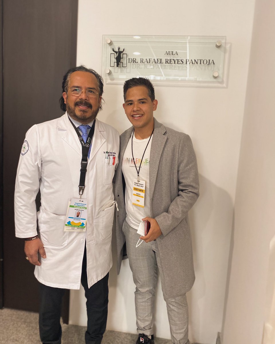 Antulio_Reyes's tweet photo. Aula “Dr. Rafael Reyes Pantoja”. Del H. General “Dr. Miguel Silva”. 
Felicidades papá Rafael Reyes Pantoja por este reconocimiento. 🤍 https://t.co/kW5OYrGXtd