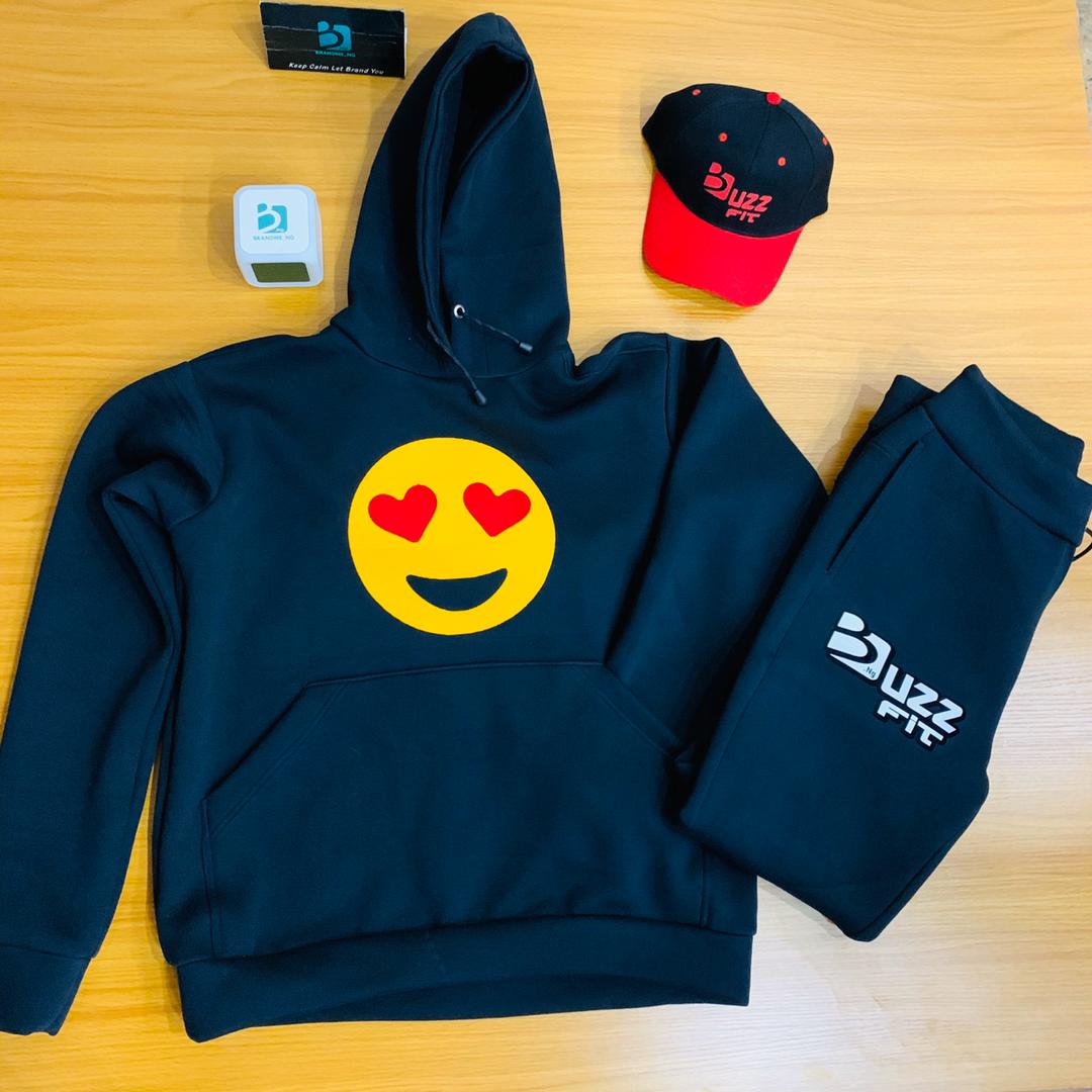 brandme_ng's tweet photo. #buzzfit start a conversation with your style, express yourself, warmth for the cold and still save money all in one with these complete outfits
Complete outfit Price : 15000 NGN
Hoodie price : 8500 NGN
Sweatpant price : 7500 NGN
🧢 Price : 2500 NGN
Worldwide 🗺 delivery 🚚 https://t.co/G1bWqW3mc2