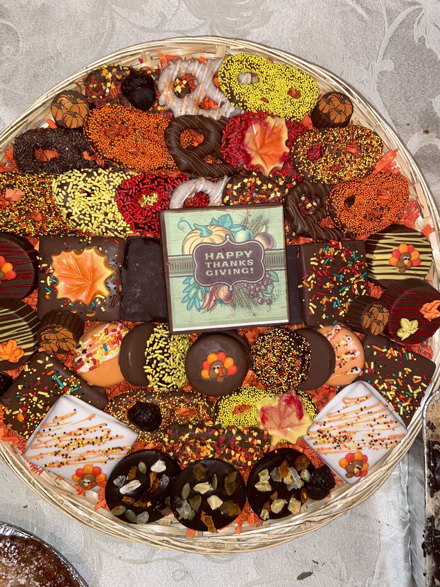 danibrooke_'s tweet photo. Dessert time! Had so much fun spending time with my family this Thanksgiving!! @ANTHFood #ANTHfood https://t.co/qOJUaONMTh