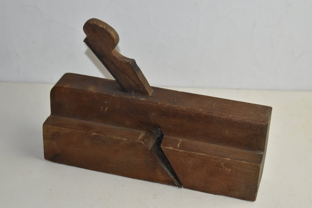 Wisdom_Lane's tweet image. Antique Circa 1800s Wooden Plane With Metal Blade Woodworking Tool Chair Rails Or Rounding Plane Hand Tool Unmarked tuppu.net/251aeee8 #WisdomLane #Etsy #ChairRails