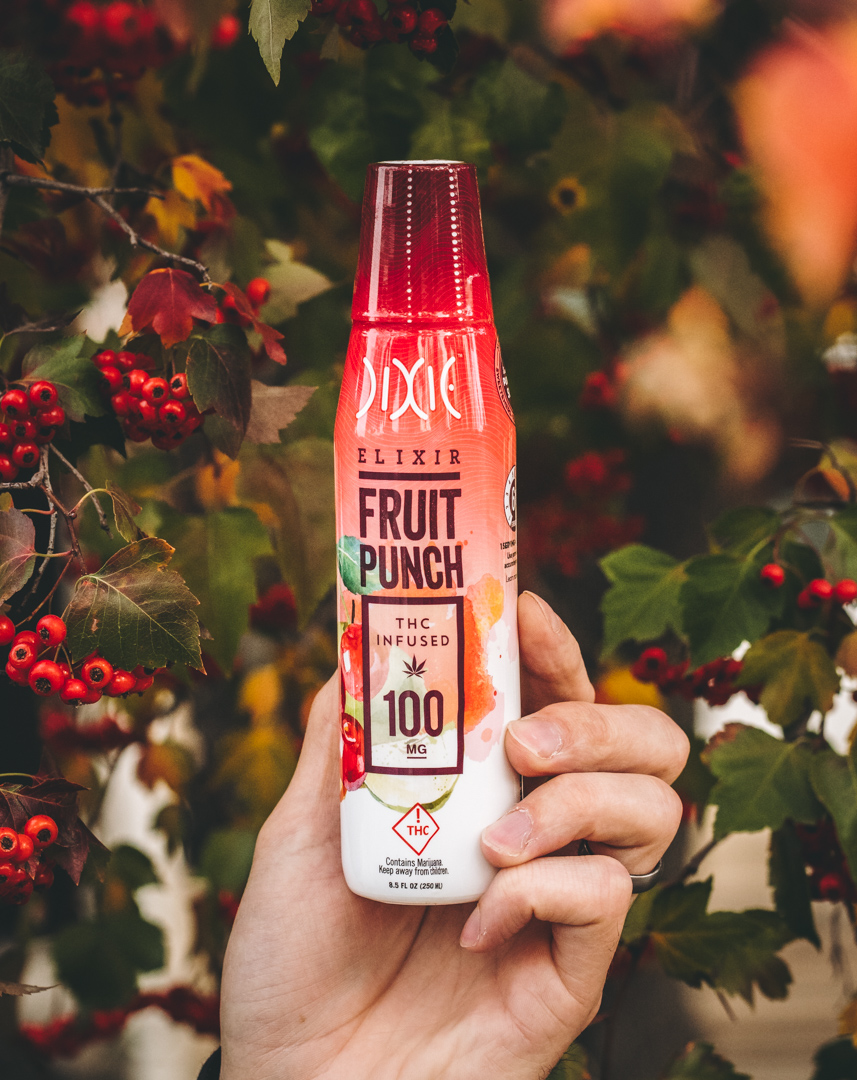 Skip the alcohol and hangovers this year and bring a Dixie Elixir to your holiday celebrations, the original party-size canna-drink! 🎉 

Nothing for sale! 21+ only!
#DixieBrands #DixieElixirs #hangoverfree #holidaze #cannabisbeverages