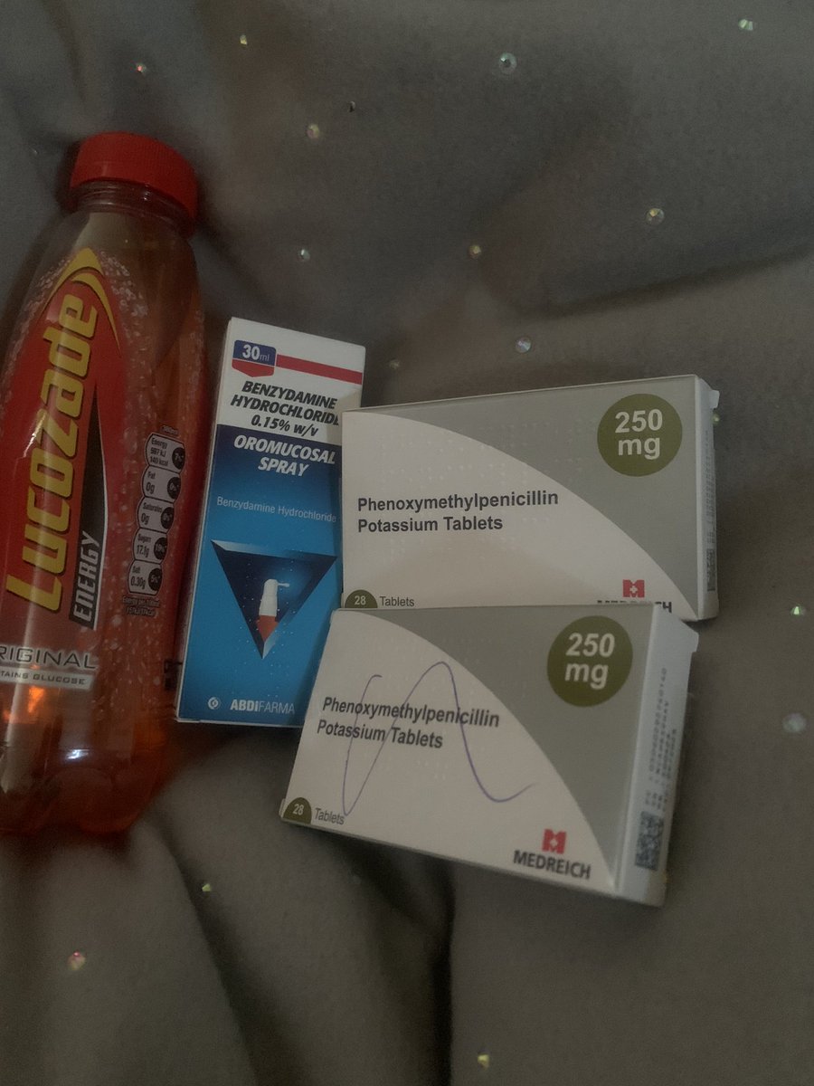 steffielove77's tweet photo. @boohoo Would love this to cheer me up it was my birthday Wednesday I’ve been ill all week and now have tonsillitis and chest infection #ClubBoohoo https://t.co/OcvdFAGgiB