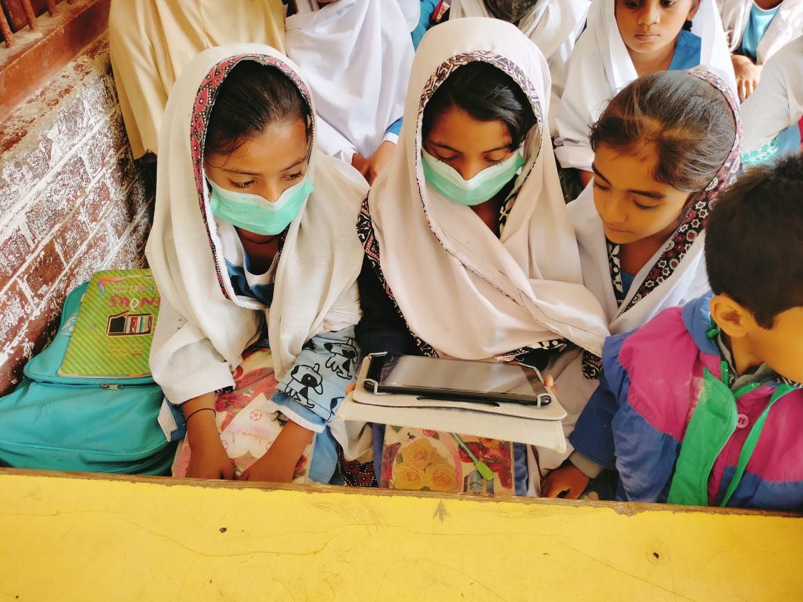 spsf_badin's tweet photo. If we do not provide an opportunity then we can not expect positive results. These are Government Schools and proud to say that these students r learning through #SELDApp with the support of @MinisterEduGoS @MalalaFund @FouziaDr @UNICEF_Pakistan @AkbarLaghari5 #Championsofchange https://t.co/14bBkof4l8
