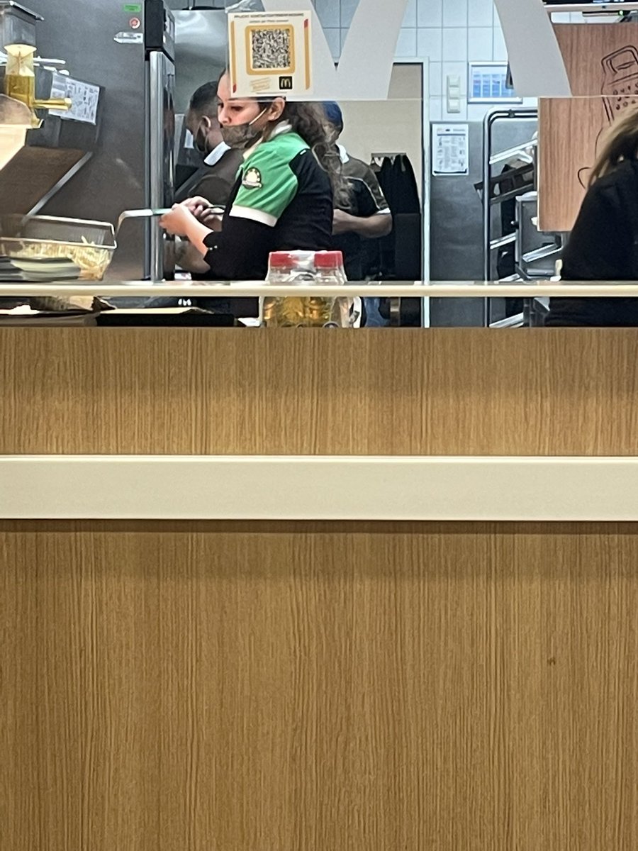 rabner93's tweet photo. @McDonalds @McDonaldsDENews it would be nice, if the lady leaning over all our food learned how to wear a mask. We are in the alarm level here… https://t.co/pl6uUKkz8T