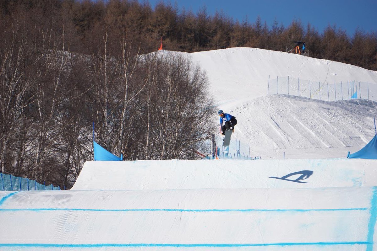 usskiteam's tweet photo. Season kickoff in Secret Garden! 🙌

Athletes in finals:
@FayeGulini 
Stacy Gaskill
@nickbaumgartner 
@adeibold 
@mickdorff 
@HagenKearney 
 
How to watch:
11/28/21 1:30-3:30am EST on @peacocktv https://t.co/xqMdaItwN4