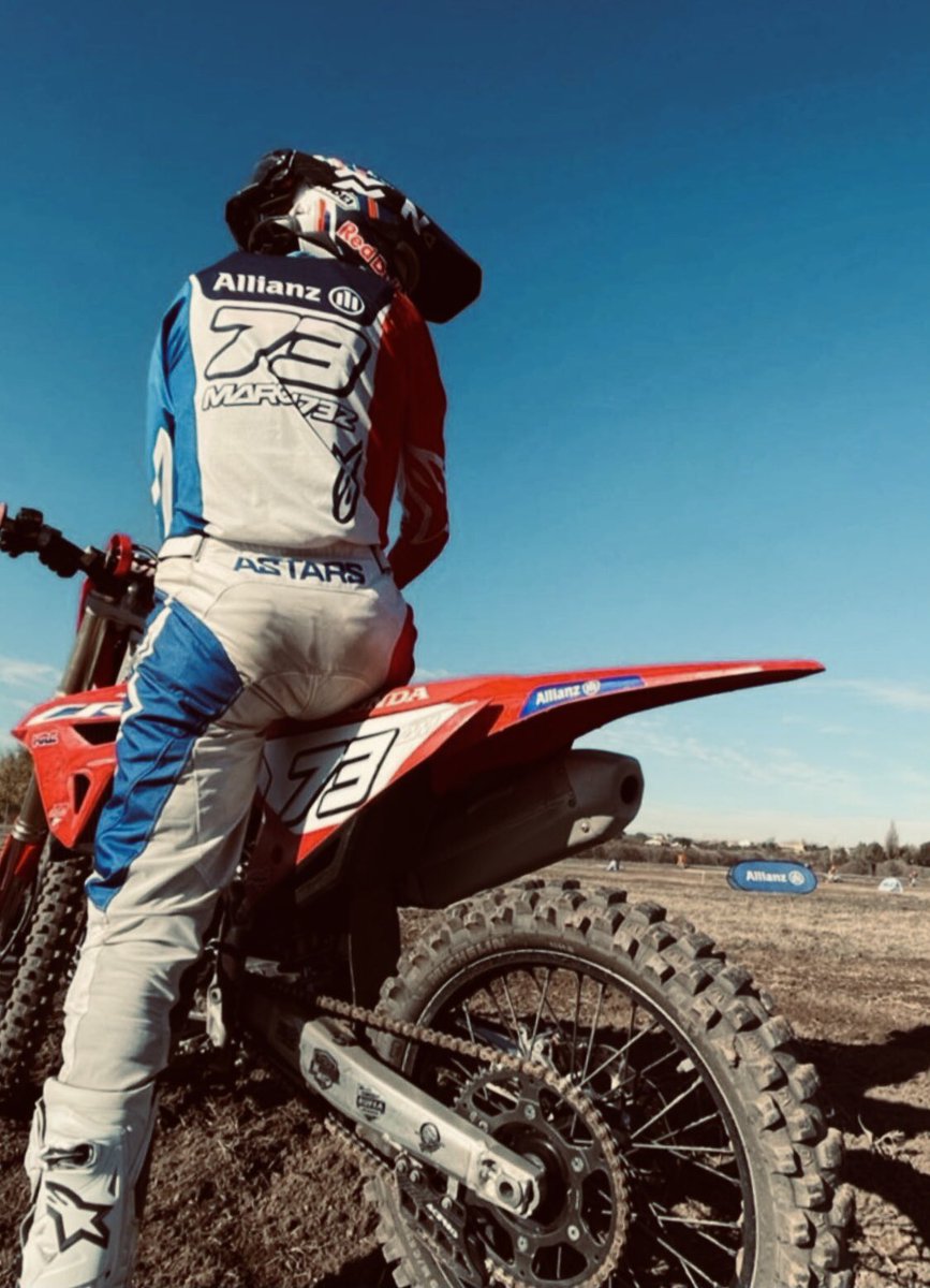 Hey <a href="/alpinestars/">alpinestars</a> ,
How does he look?
<a href="/alexmarquez73/">Alex Márquez</a> #Alpinestars

#AllianzMotorCamp ✊🏻
📍 <a href="/motocros_rufea/">Circuit Rufea</a> <a href="/Allianz_es/">Allianz España</a>