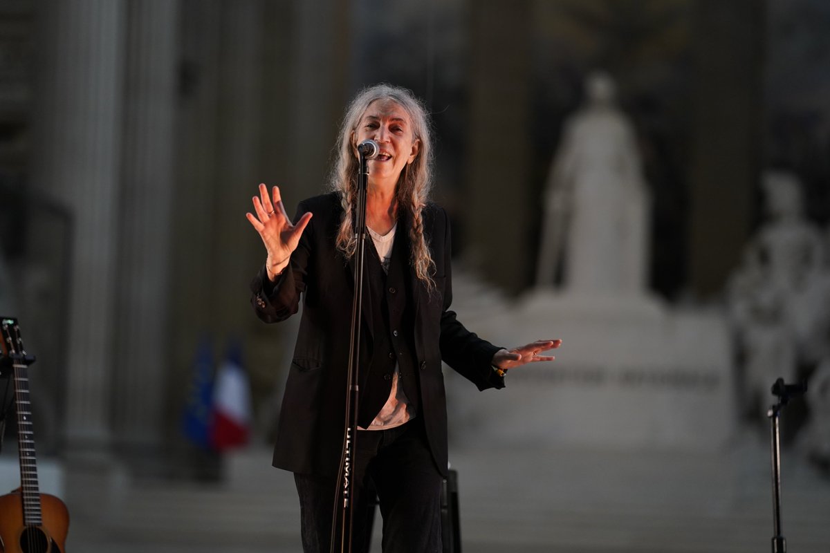 fipradio's tweet photo. 🔴 #ONAIR : Branchez votre casque, fermez les yeux et laissez-vous transporter par le live exceptionnel de #PattiSmith au #Panthéon pour célébrer nos 50 ans 🎧✨ #FIP50

À suivre en direct ici 👉 https://t.co/xQR6BOOSpE https://t.co/pqPbKQZYJe