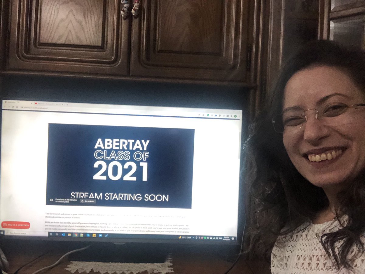 hanan_yousry's tweet photo. #Graduation in #COVID times! #AberYay #PhD #Done 🥳🥳🎉🎉 https://t.co/WJ1LcJKEqH
