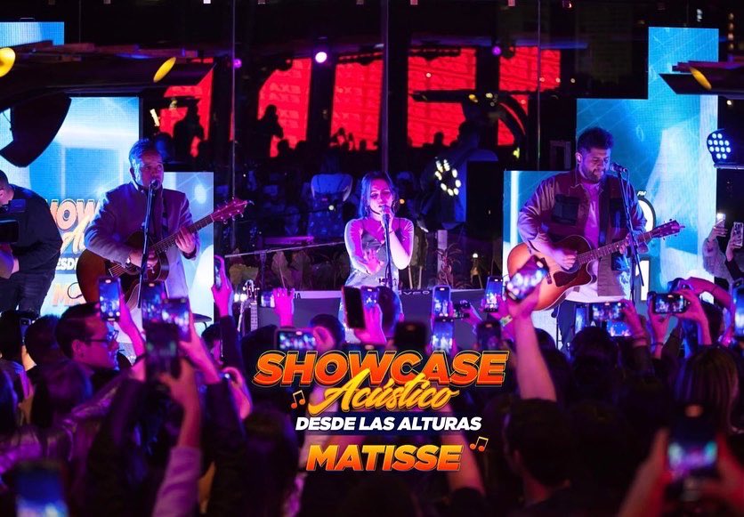 ExaGuadalajara's tweet photo. Así vivimos el Showcase acústico con @matisse_mx desde las alturas😍 
Que bonito regresar a los shows presenciales👏🏻 
Esto solo pasa cuando te pones EXA FM 101.1 🔥💥🧡 https://t.co/FeorpUw6Bq