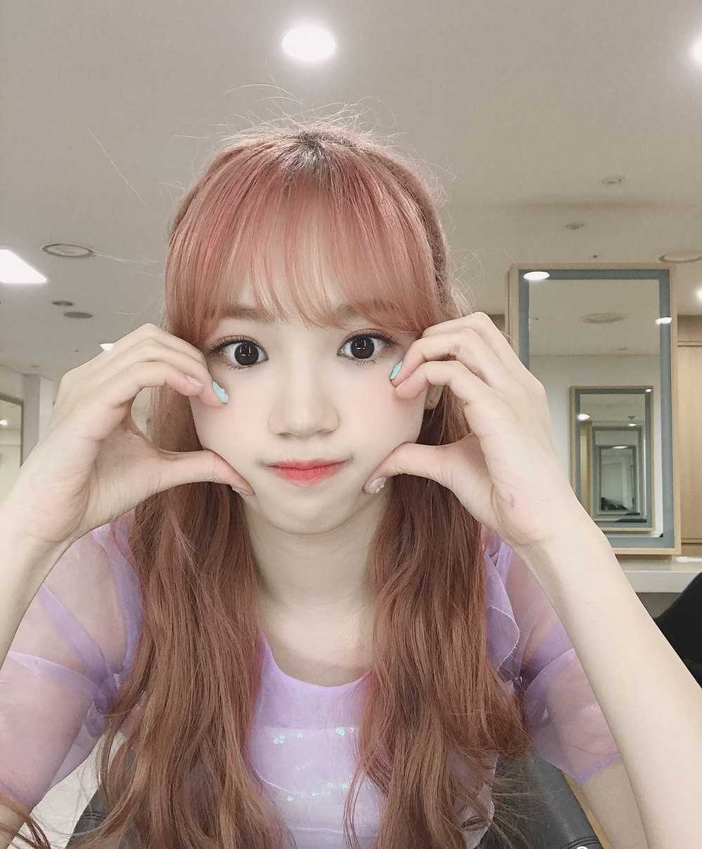 hourchaewon's tweet photo. — #CHAEWON #김채원 https://t.co/QHUZKi0C1v