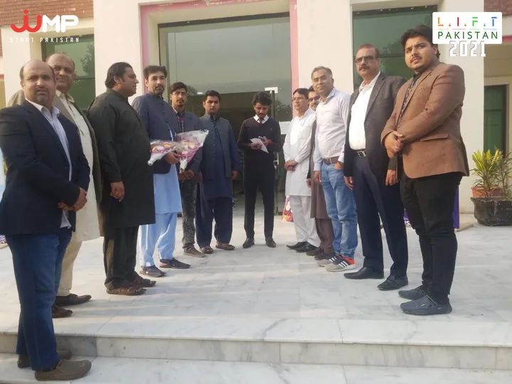 JumpStartPk's tweet photo. A productive interaction of CEO JumpStart Pakistan, @kmzuberi with Students of the University o fokara to enlighten the actual #entrepreneurial #Spirit inside them and brief them about the actual #life.
He also explained the #business environment in #Pakistan and opportunities. https://t.co/fwsfPYIYrJ