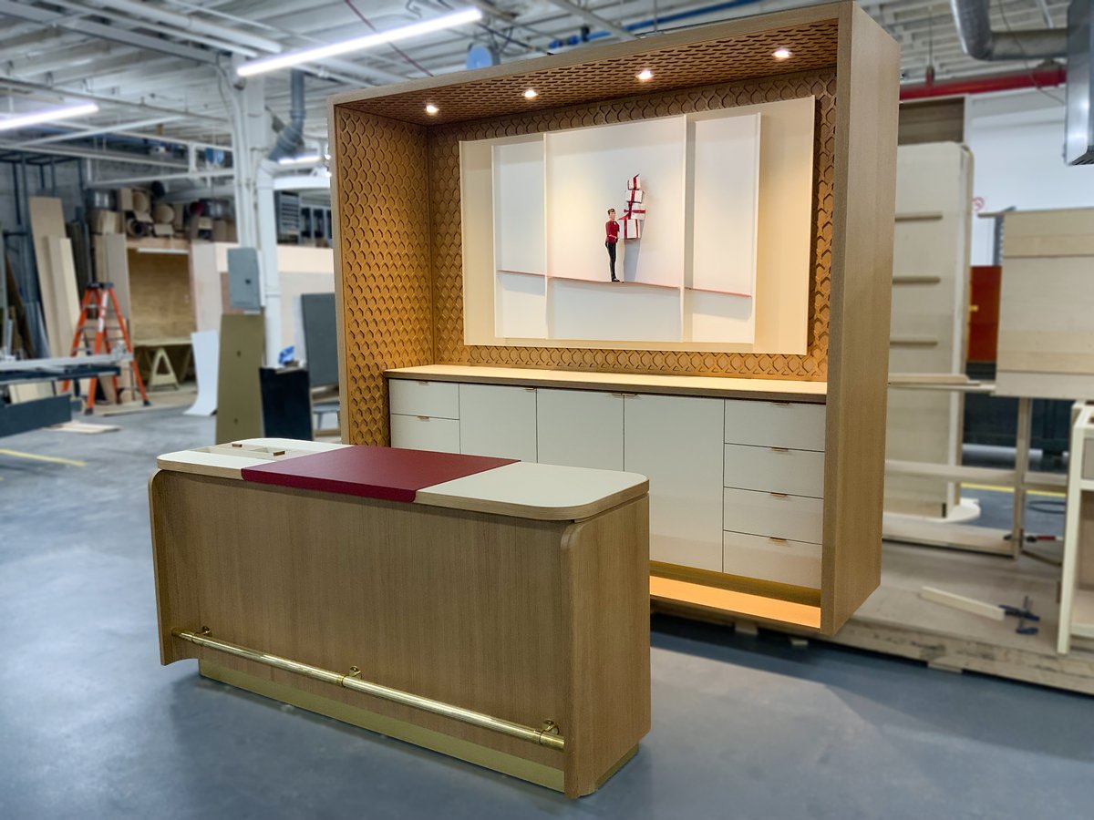 artandcarpentry's tweet photo. Custom Furniture, Gift Wrapping Station
ready to be install in Beverly Hills Cartier
#art_and_carpentry #produced 
#interiordesign #creative #industrialdesign
#woodworking #newyork #brooklyn
#california #beverlyhills #luxury
#Christmas #leather https://t.co/p8v8UTxgkY