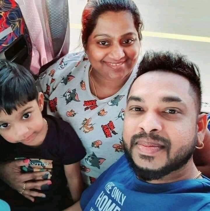 RNAmbuldeniya's tweet photo. අපි පොඩි උදව්වක් දෙමු Dubai වල තමා අනතුරකට පත් වෙලා තියෙන්නෙ අපි පුලුවන් විදිහට උදව්වක් කරමු රුපියල් 100 කින් හරි 
😢🙏
M N Deshani 
0087861249
BOC-Rajagiriya
Whatsapp no : 0544448052

#Copied #Srilanka #helpless #Dubai https://t.co/8AUF3dFhLE